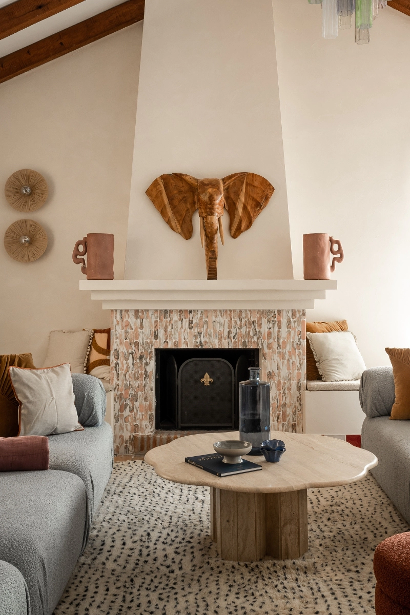 modna-mozaika-eclair-marble-rose-poler-raw-decor-na-kominku-dom-hiszpanski